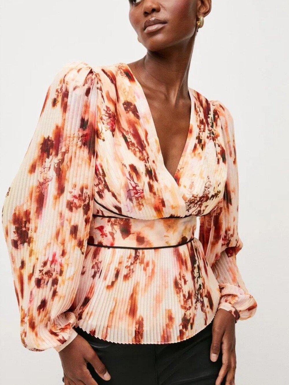 Karen Miller Size 8 Pressed Floral Pleated Woven Blouse new with tags